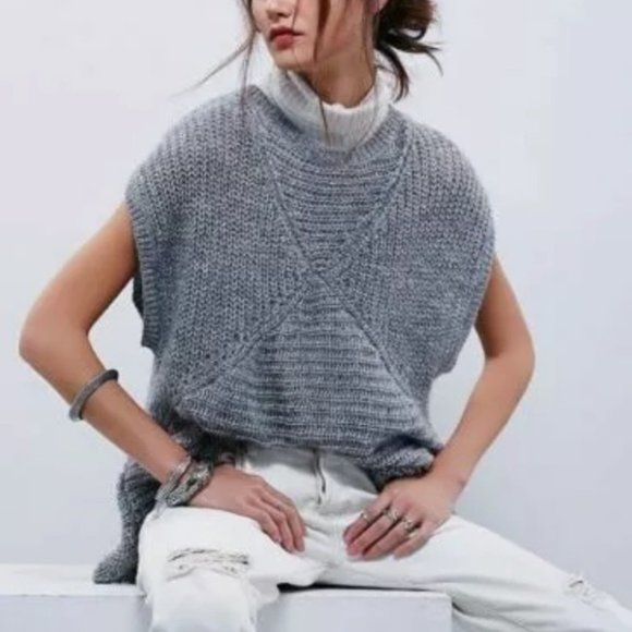 Free People Oversized Knit Sweater Top Free People - Picture 2 of 12